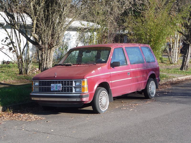 1985 Dodge Caravan